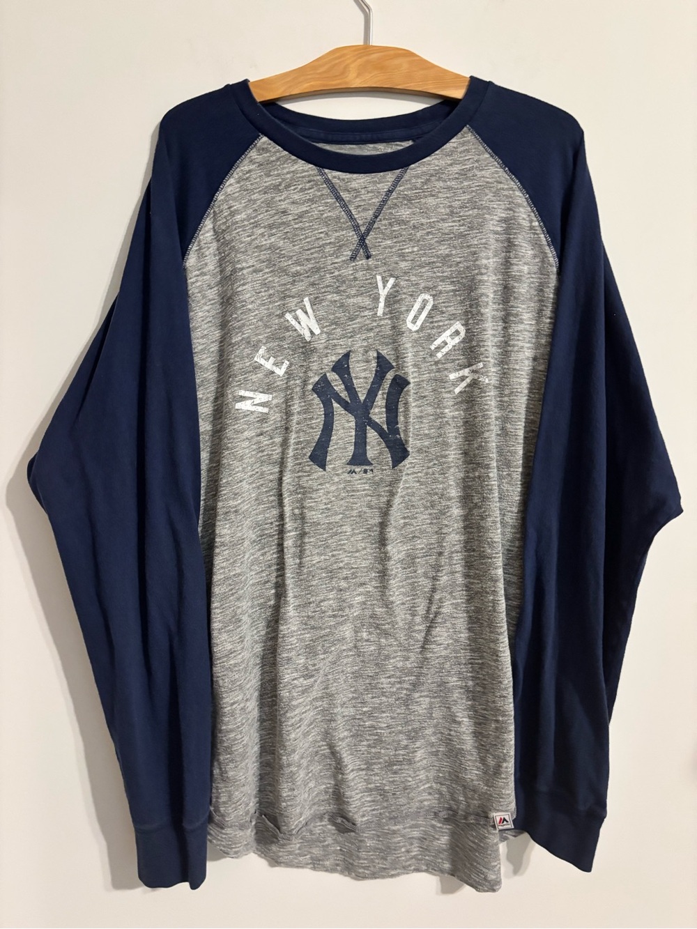 Vintage Majestic New York Yankees Raglan Long Sleeve Shirt 2XL